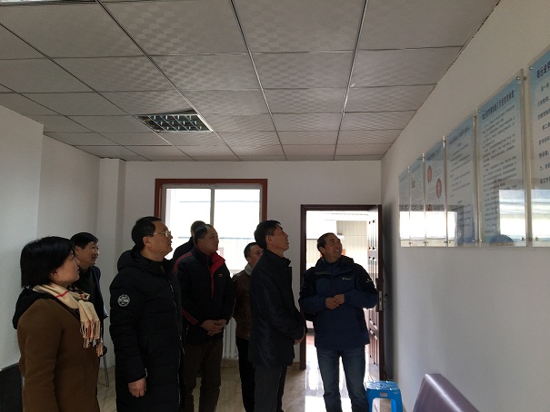 20180129许明烽、郭晓丽、莫金山一行检查劳模创新工作室创建情况和劳模专项资金的监管使用情况(2).jpg